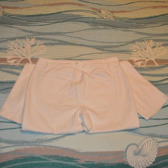 Coldwater Creek Natural Fit Slim Leg White Jean Size 4 - Picture 2 of 4